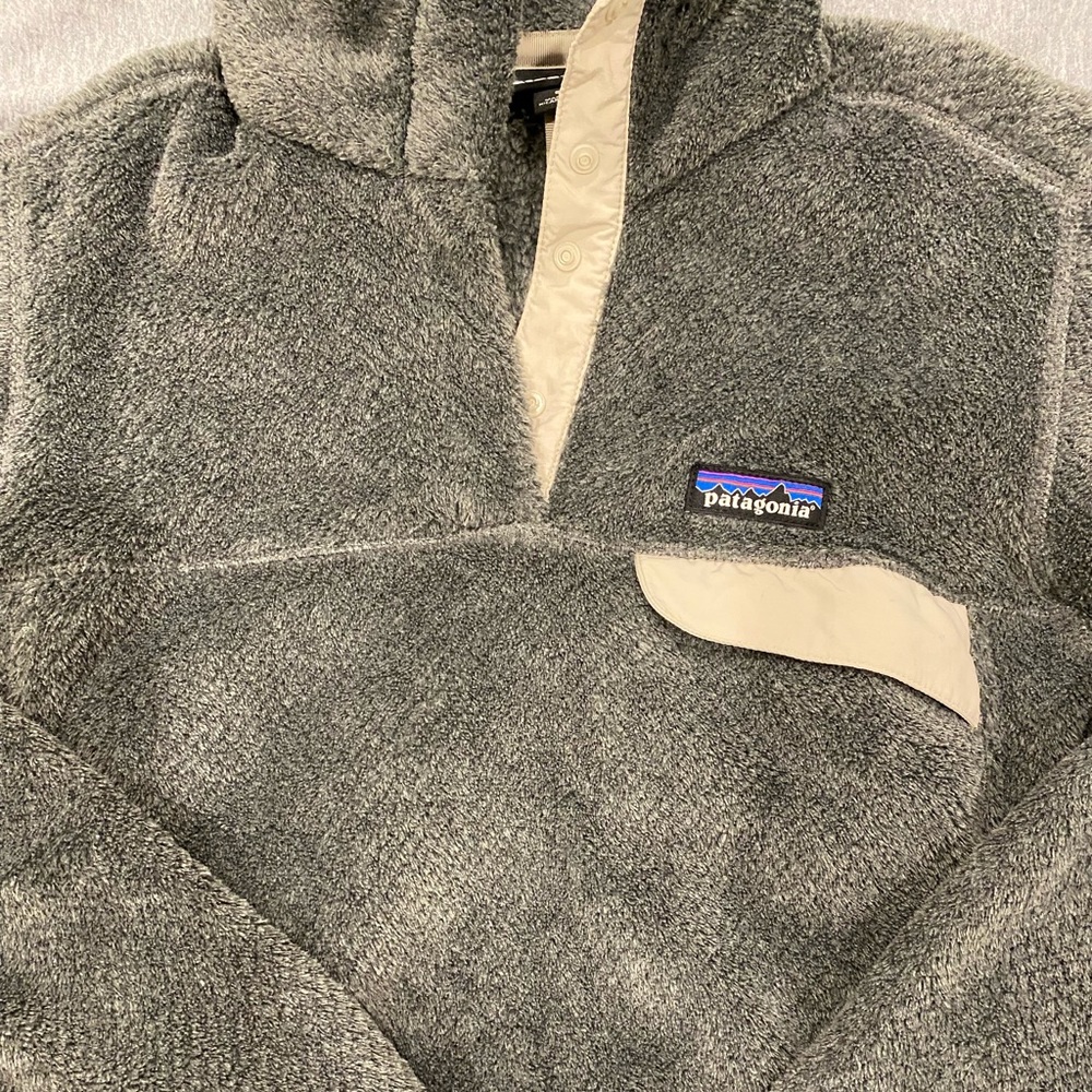 Patagonia fleece sweater !